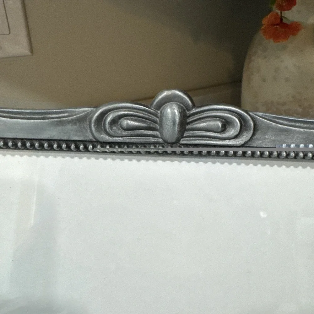 Vtg The Weston Gallery Silver Table Top Metal Ornate Picture 7 x 9.5 Easel Frame